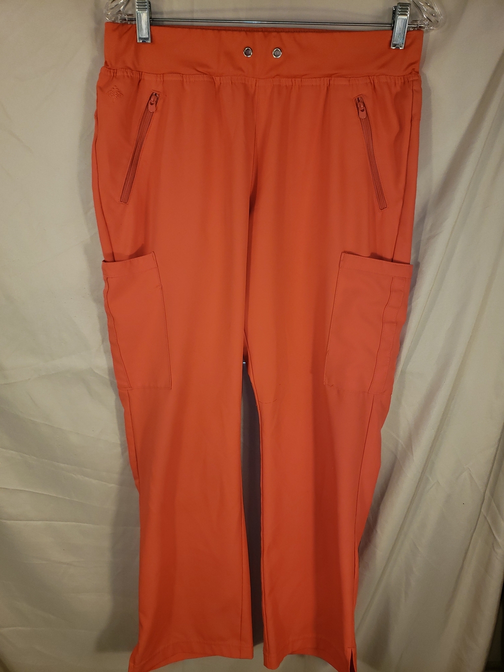 Med Couture Women's Coral Cargo Scrub Pants with Zip Pockets - M